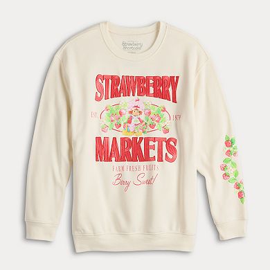 Juniors' Strawberry Shortcake Markets Graphic Fleece Sweatshirt