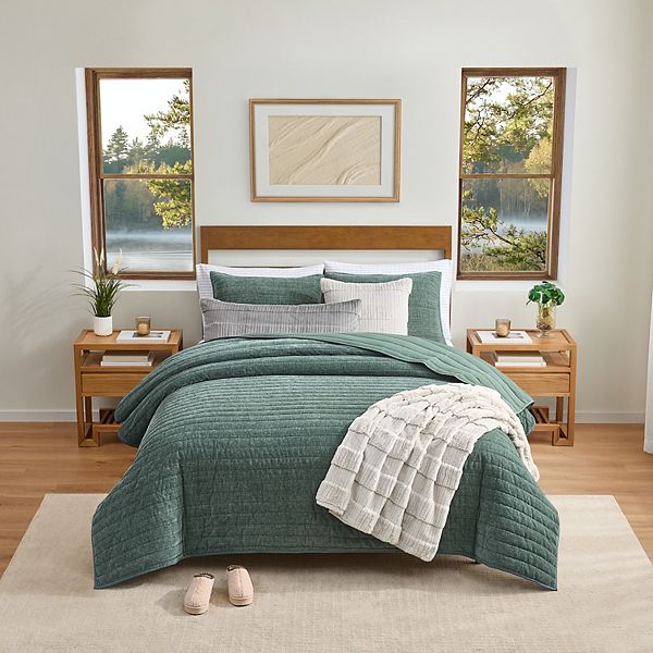 Bearpaw Harvie Textured Chenille Quilt Set with Shams