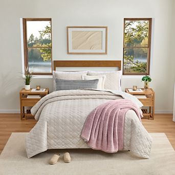 Bearpaw Perri Quilt Set with Shams