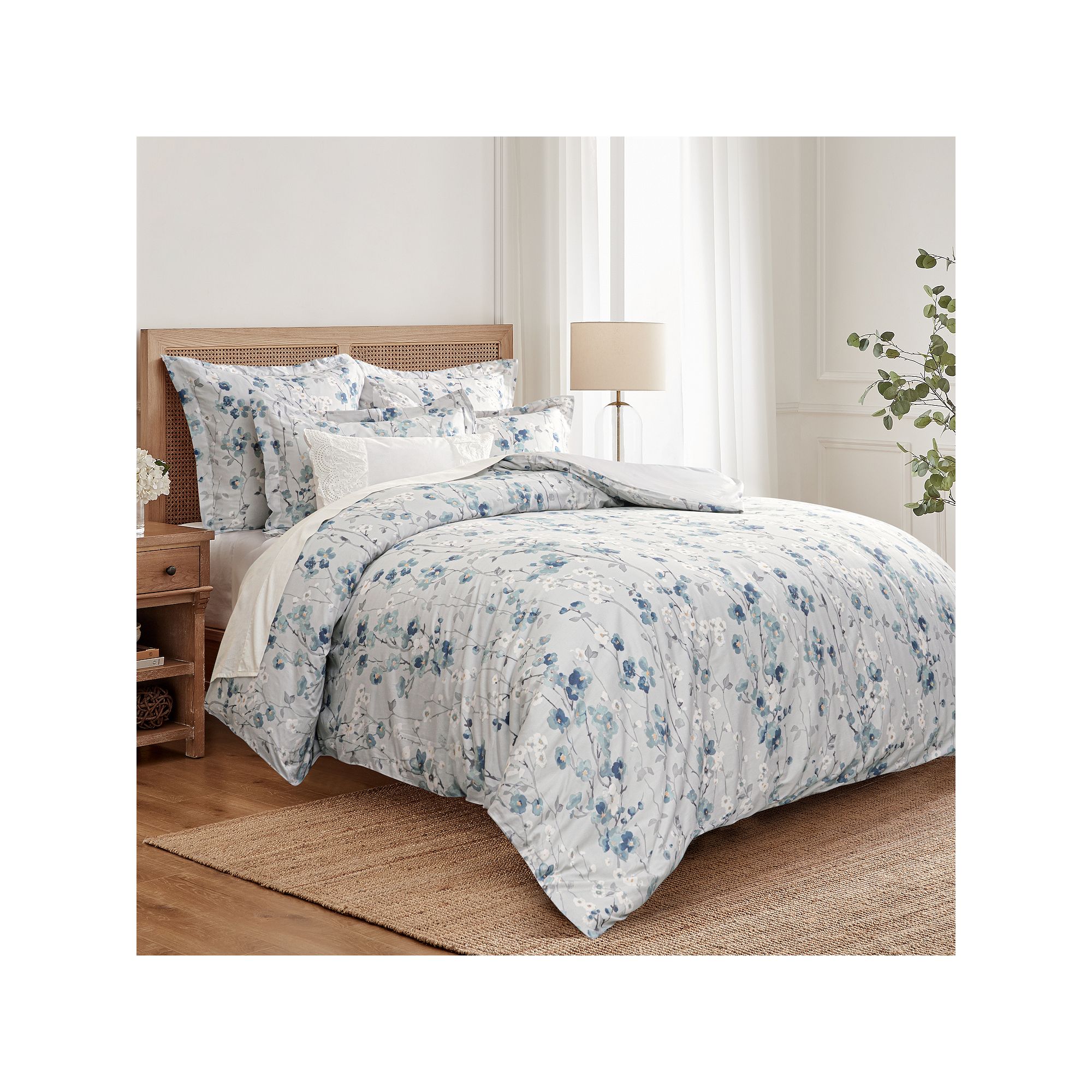 Levtex Home Florina Comforter Set, Blue