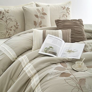 Nanshing Anissa 7-Piece Floral Comforter Set