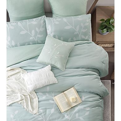 Nanshing Siona 8-Piece Leaves Comforter Set