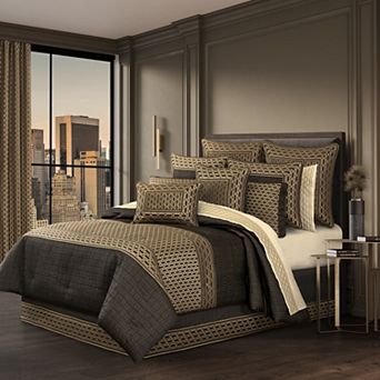 Five Queens Court Melbourne Bronze Comforter Set with Sham