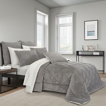 Five Queens Court Emmett Comforter Set