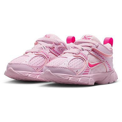 Nike V5 Runner Toddler Slip-On Running Shoes