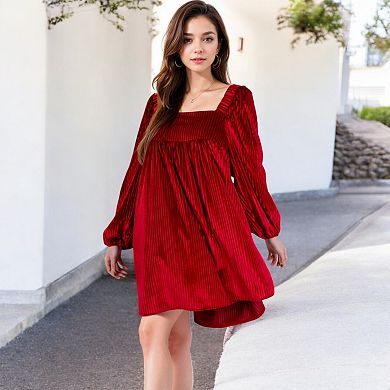 Women's Long Sleeve Dress with Chic Design and Flattering Fit
