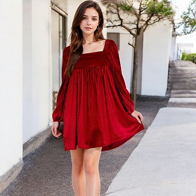 Women's Long Sleeve Dress with Chic Design and Flattering Fit
