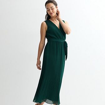 Women's London Times Sleeveless Pleated Surplice Maxi Dress with Sash