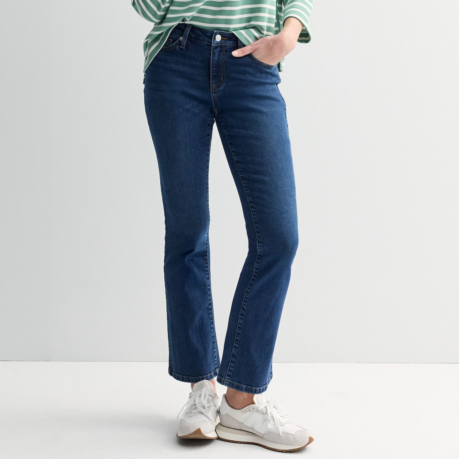 Женские джинсы Sonoma Goods For Life Mid-Rise Bootcut, цвет: Яркий средний синий — фото 1