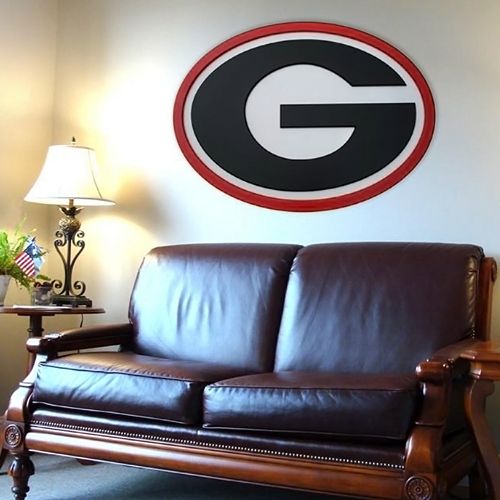 Georgia Bulldogs 46-inch Carved Wall Art
