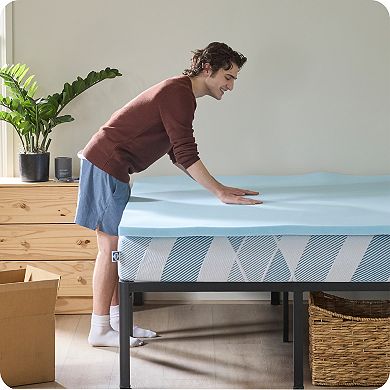 Sealy Dreamlife® 1.5 inch Twin XL Mattress Topper and Memory Foam Pillow Bundle