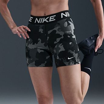 Women's Nike Allover Print Victory Shorts