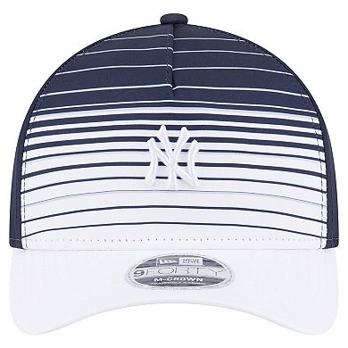 Men's New Era Navy New York Yankees Gradient 9FORTY M-Crown Adjustable Hat