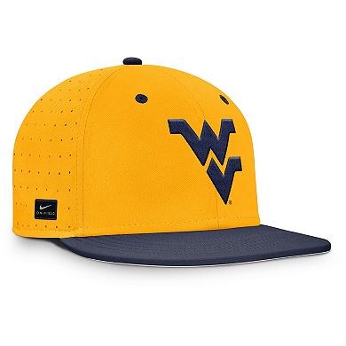 Men's Nike Gold West Virginia Mountaineers On-Field Dugout True Performance Fitted Hat