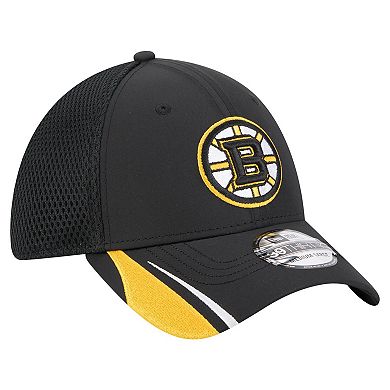 Men's New Era Black Boston Bruins Linear Featherweight 39THIRTY Flex Hat