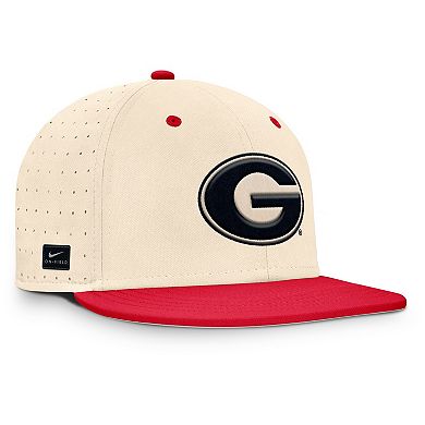Men's Nike Natural Georgia Bulldogs On-Field Dugout True Performance Fitted Hat