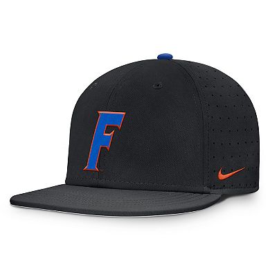 Men's Nike Black Florida Gators On-Field Dugout True Performance Fitted Hat