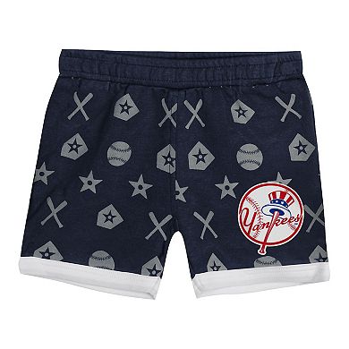 Infant Navy New York Yankees On Deck 2-Piece Diaper Cover Set