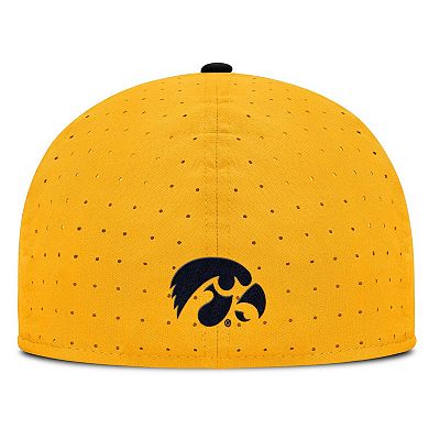 Men's Nike Gold Iowa Hawkeyes On-Field Dugout True Performance Fitted Hat