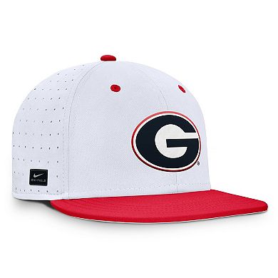 Men's Nike White Georgia Bulldogs On-Field Dugout True Performance Fitted Hat