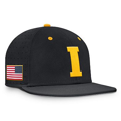 Men's Nike Black Iowa Hawkeyes On-Field Dugout True Performance Fitted Hat