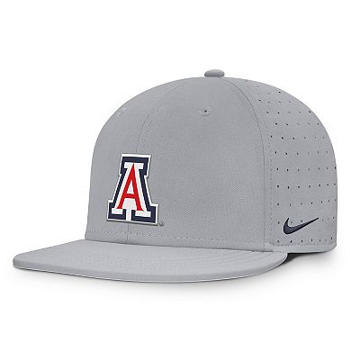 Men's Nike Gray Arizona Wildcats On-Field Dugout True Performance Fitted Hat