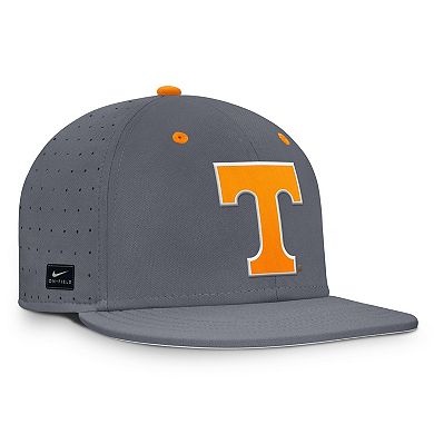 Men's Nike Gray Tennessee Volunteers On-Field Dugout True Performance Fitted Hat