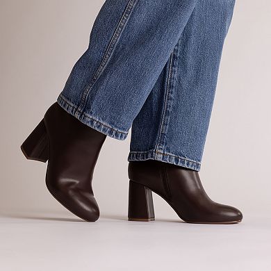 Journee Kit Women's Pointed Toe Inside Zipper Dress Ankle Boots