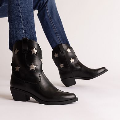 Journee Underwood Women's Casual Comfort Pointed Toe Ankle Boots