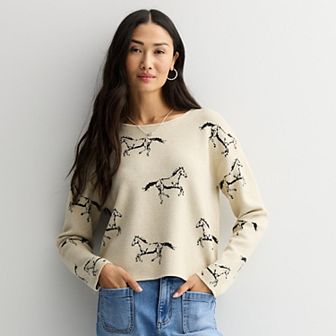 Women's Chelsea & Theodore Long Sleeve Crewneck Horse Pattern Sweater