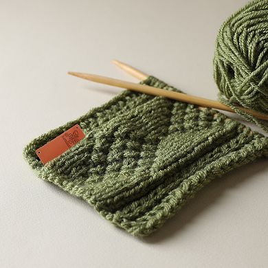 50 Pcs Handmade Leather Labels, PU Leather Handmade Tags Button with Hole Embossed Tag 50x20mm, Bees