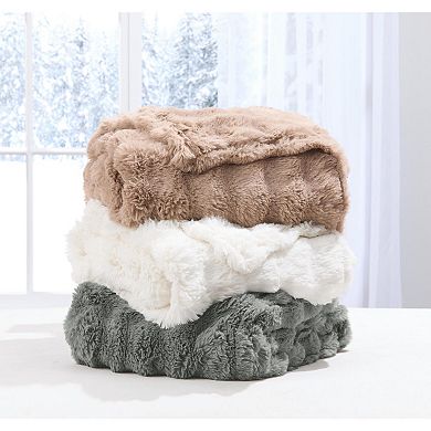 BrylaneHome Cascade Ultra Fine Faux Fur Throw
