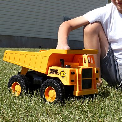 Mighty Wheels: Super Dump Truck Construction Toy