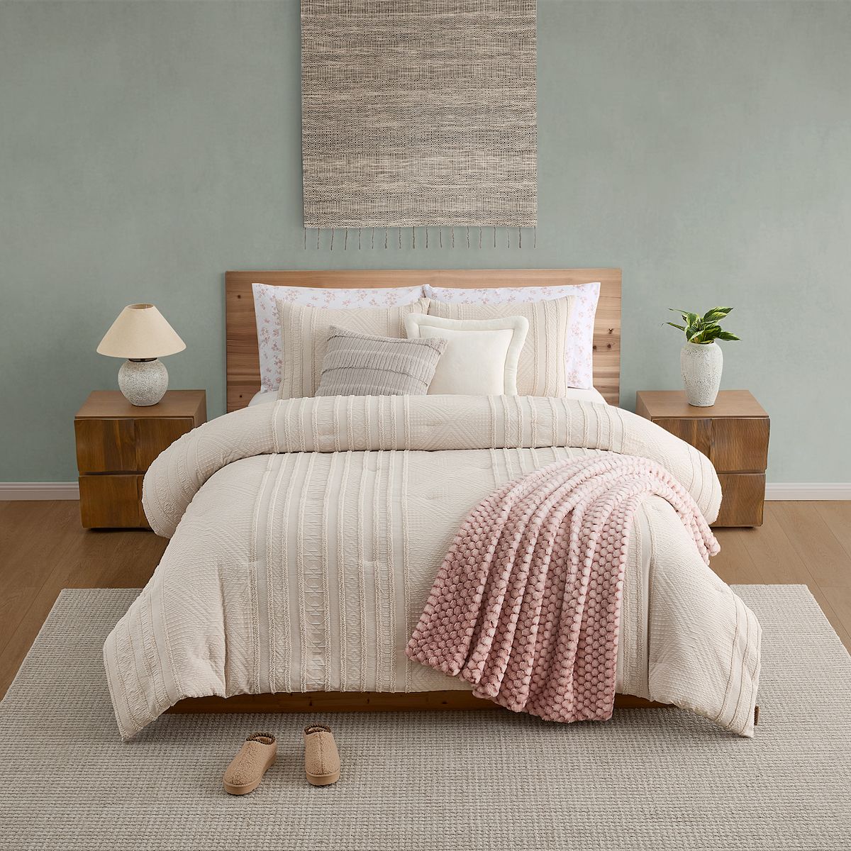 Bearpaw Illianna Tufted Comforter Set with Shams - FULL/QUEEN