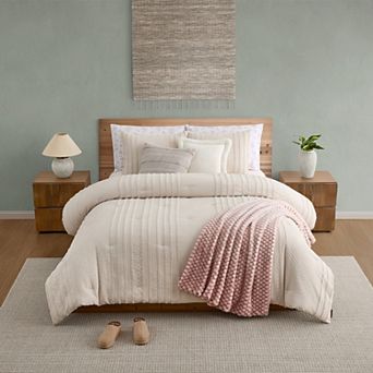 Bearpaw Illianna Tufted Comforter Set with Shams