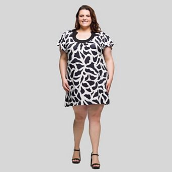 Plus Size 24Seven Comfort Apparel Short Sleeve Scoop Neck Mini Dress