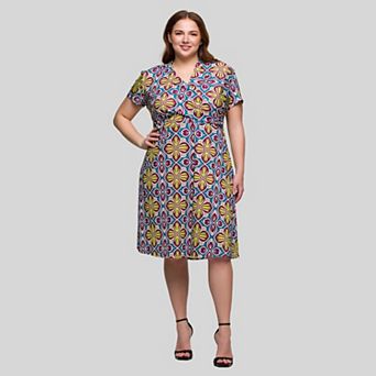 Plus Size 24Seven Comfort Apparel Floral Print Short Sleeve Knee Length Wrap Dress