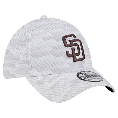 Men's New Era White San Diego Padres Graded 39THIRTY Flex Hat