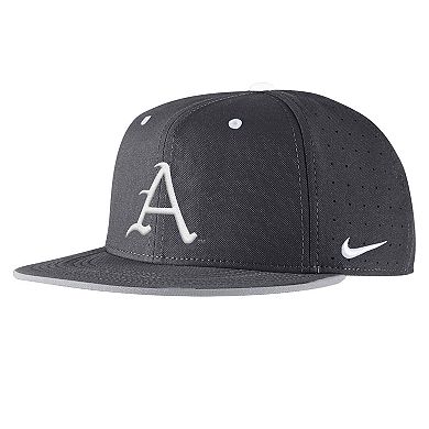 Men's Nike Anthracite Arkansas Razorbacks 2025 On-Field True Dri-FIT Fitted Hat