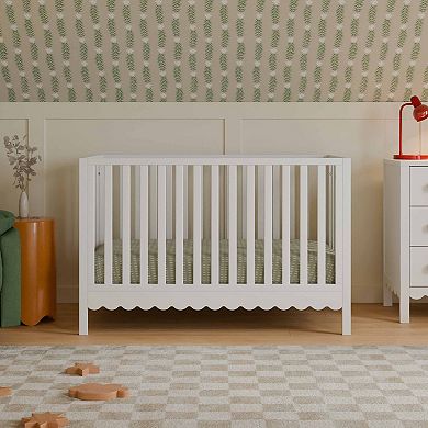 DaVinci Sammy Scalloped Bottom 4-in-1 Convertible Crib