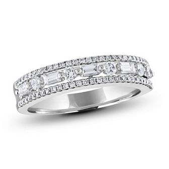 14k White Gold 1/2 Carat T.W. Diamond Ring
