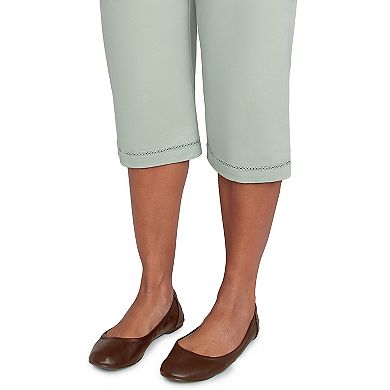 Petite Alfred Dunner Relaxed Crochet Hem Capri Pants