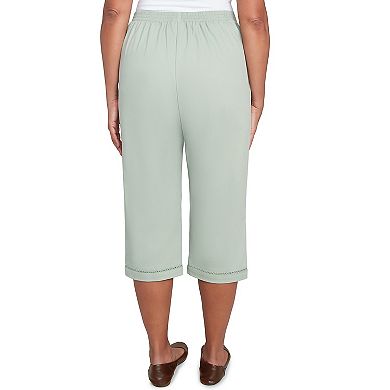 Petite Alfred Dunner Relaxed Crochet Hem Capri Pants