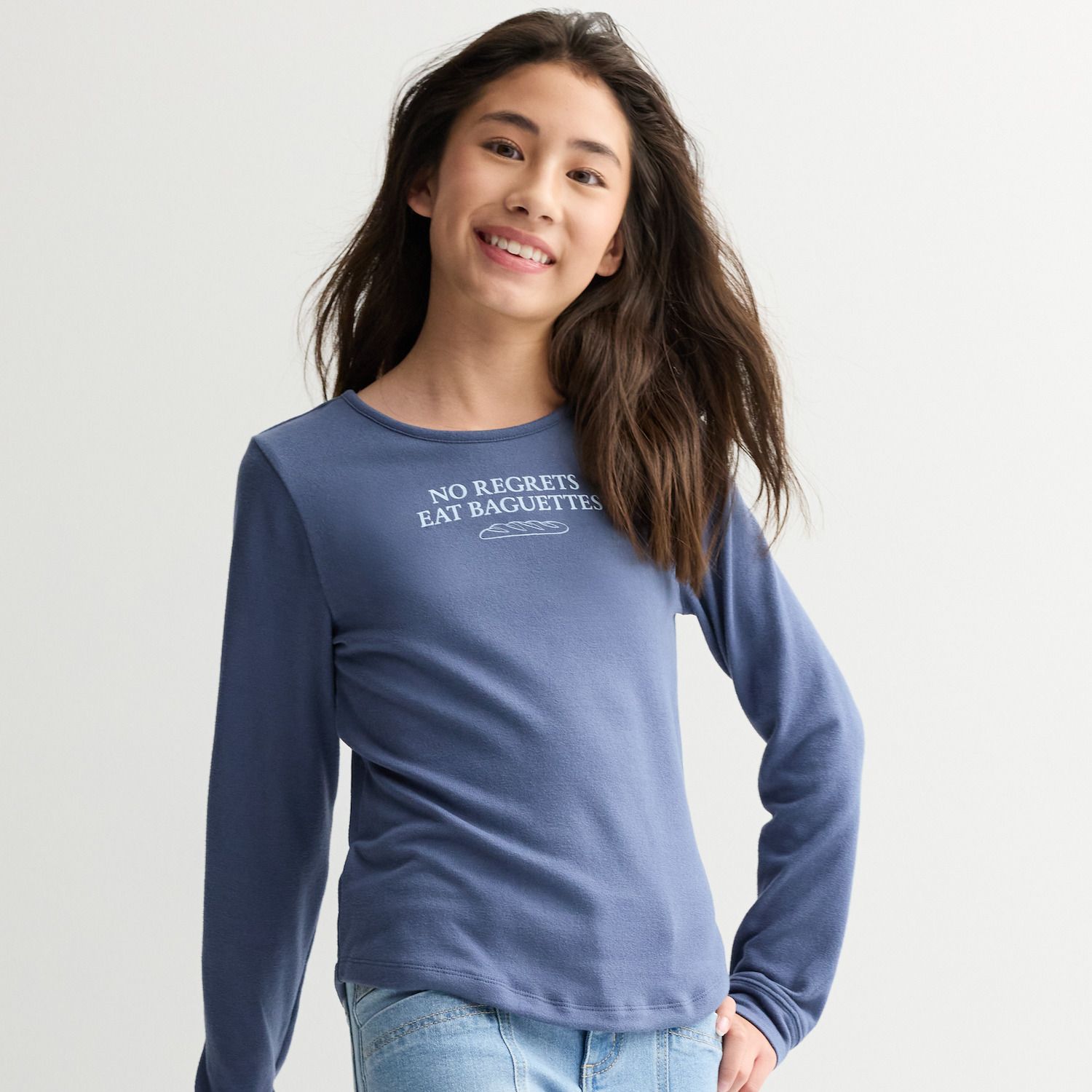 Футболка SO® Long Sleeve Cozy Graphic Baby Tee для девочек, цвет: Тёмно-синий