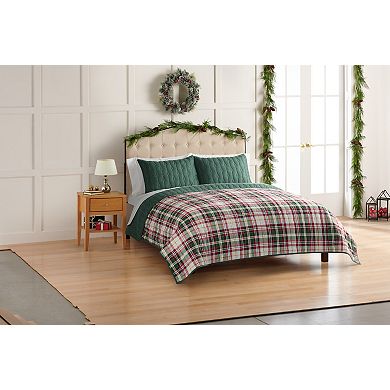 St. Nicholas Square® Flannel Quilt Set