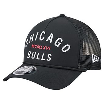 Men's New Era Black Chicago Bulls Minimalist A-Frame 9FORTY Trucker Hat