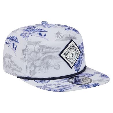 Men's New Era White New York Yankees Printed Island Golfer Snapback Hat