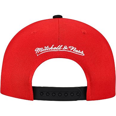 Men's Mitchell & Ness Red/Black Chicago Blackhawks Underarch Two-Tone Pro Crown Snapback Hat