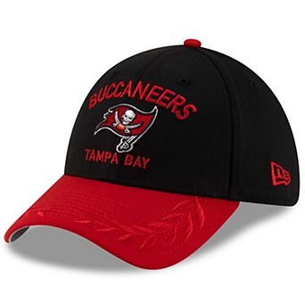Men's New Era Black/Red Tampa Bay Buccaneers 2025 NFL Draft 39THIRTY Flex Hat