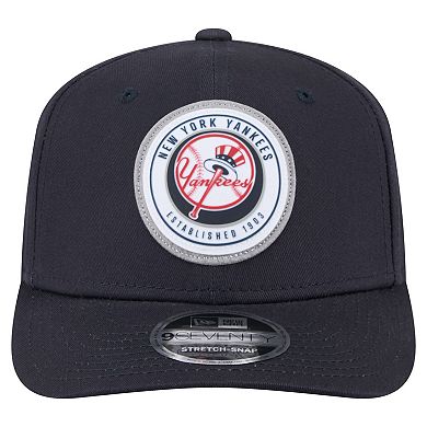 Men's New Era Navy New York Yankees Circle Patch 9SEVENTY Stretch-Snap Hat
